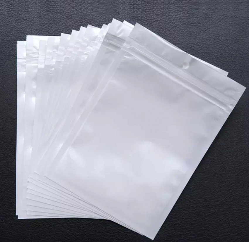 Best Quality Clear + white pearl Plastic Poly OPP packing zipper Zip lock Retail Packages Jewelry food PVC plastic bag many size available
Best Quality Clear + white pearl Plastic Poly OPP packing zipper Zip lock Retail Packages Jewelry food PVC plastic bag many size available