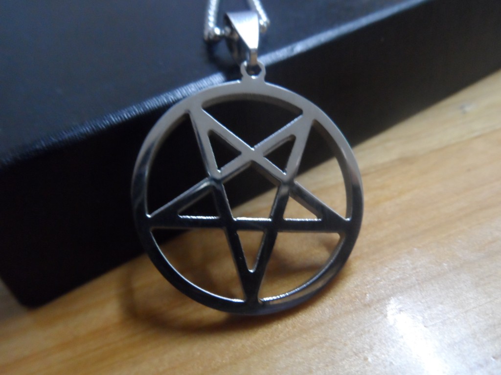 Choose style Lot 5pcs in bulk wholesale Stainless steel Inverted pentagram satanic worship Pendant Charms Silver Tone High Polished men