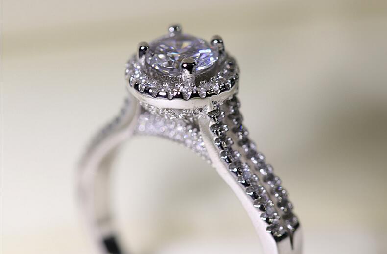 Size 4-10 Luxury Jewelry choucong Round Cut White Topaz Pave Tiny CZ Diamond 925 Sterling Silver Women Engagement Party Band Crown Ring Gift