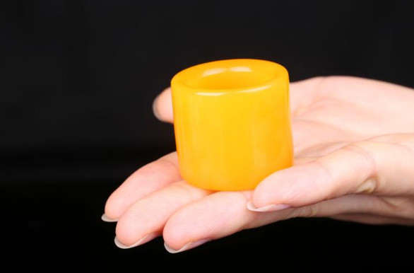 Natural yellow dragon jade, hand-carved trigger finger. The ring. Charm ring. The choice of a successful man.