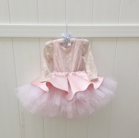 Champagne And Pink Lace Flower Girls Dress With Pink Bow Sheer Lace Long Sleeve Deep V-back Puffy Tulle Jewel Neck Pageant Dresses For Girls