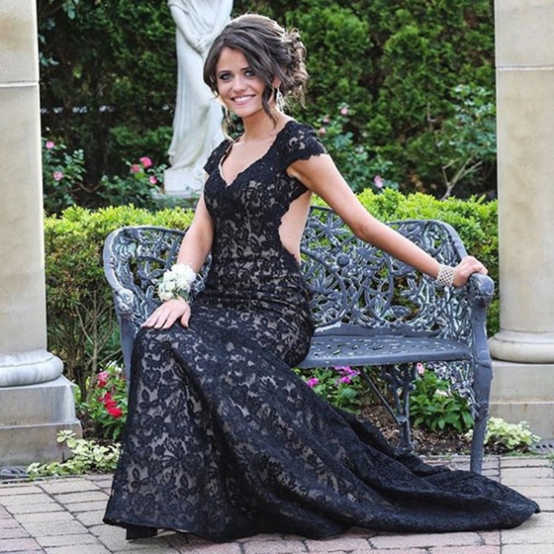 2018 Elegant Black Lace Mermaid Prom Dresses V Neck Cap Sleeves Backless Mermaid Evening Dresses Sexy Backless Prom Dresses, Lavender
2018 Elegant Black Lace Mermaid Prom Dresses V Neck Cap Sleeves Backless Mermaid Evening Dresses Sexy Backless Prom Dresses, Lavender