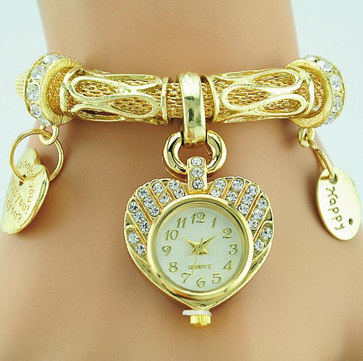 Fashion luxury Gold Diamond women watch Alloy metal mesh belts bracelet watches heart love pendant rope chain dress quartz Wristwatch, Leave a message about color
Fashion luxury Gold Diamond women watch Alloy metal mesh belts bracelet watches heart love pendant rope chain dress quartz Wristwatch, Leave a message about color