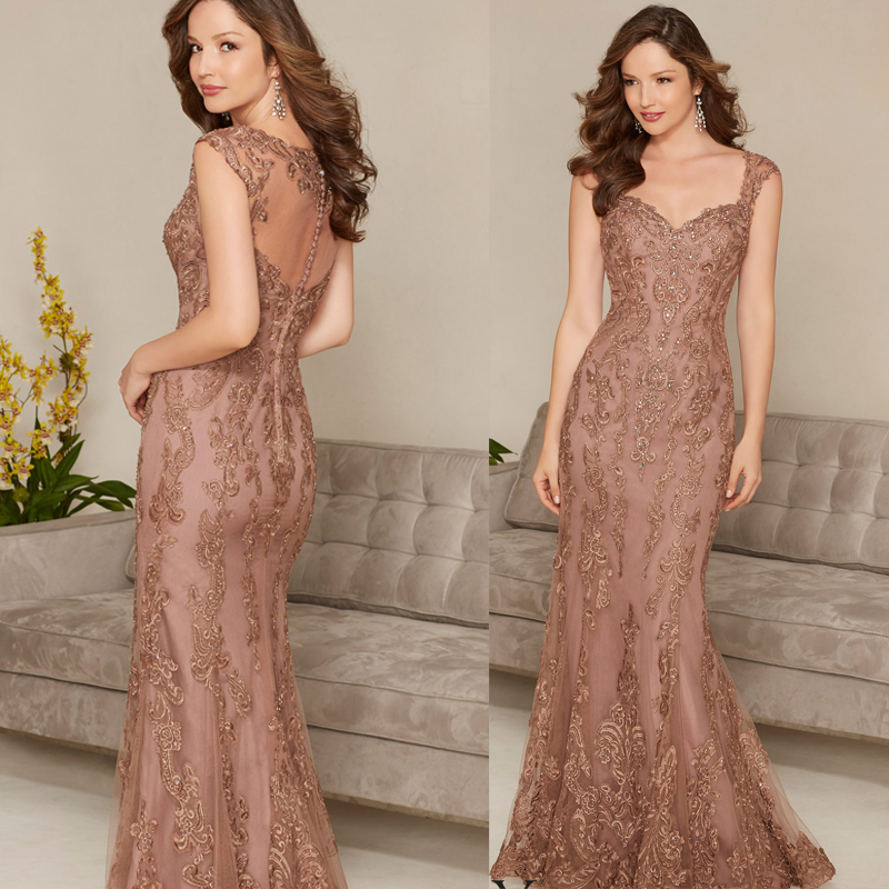 Lace Appliques Mermaid Mother of the Bride Dresses 2022 Plus Size Floor Length V Neck Long Formal Evening Party Gowns
Lace Appliques Mermaid Mother of the Bride Dresses 2022 Plus Size Floor Length V Neck Long Formal Evening Party Gowns