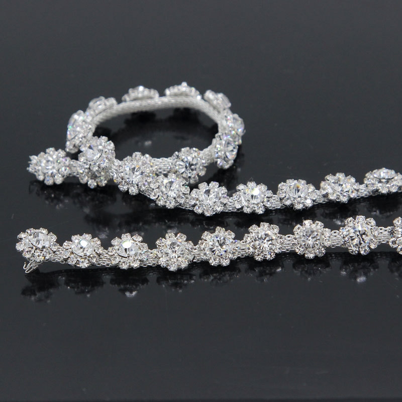 free shipment,crystal wedding dress decorative rhinestone chain,5 yards/lot,sew on clear fancy stone flower trim accessories