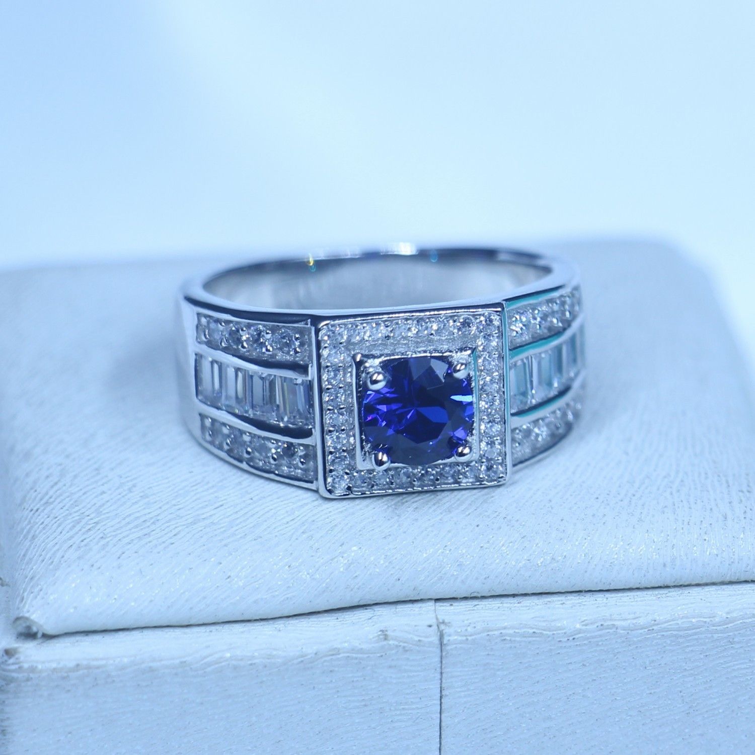 Wholesale Luxury Jewelry Pure Real Soild 925 Sterling Silver Blue Sapphire 5A CZ Round Cut Gemstones Wedding Men Band Ring Gift Size 8-13