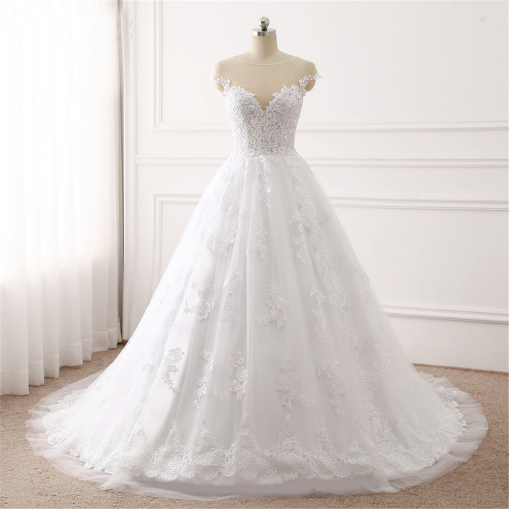 Sweetheart Ball Gown Wedding Dresses Lace Appliques Bridal Gowns Vestido De Novias Princess Luxury Cathedral Train, Red
Sweetheart Ball Gown Wedding Dresses Lace Appliques Bridal Gowns Vestido De Novias Princess Luxury Cathedral Train, Red