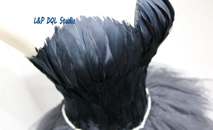 Real Pictures Prom Dress Black Feathers Ball Gown Hi Lo Evening Dresses Quinceanera Dresses High Waist with Beading Sequins