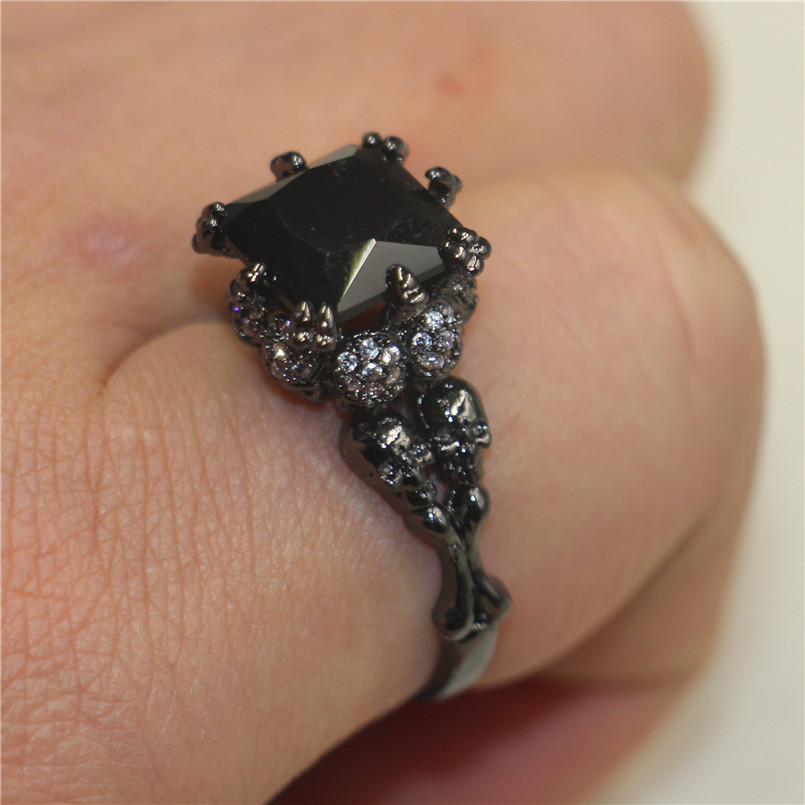 Brand Punk Jewelry Skull 10KT Black Gold Filled Demon Princess 5CT Black Sapphire Cocktail Wedding Bands Ring for Women Men6141083