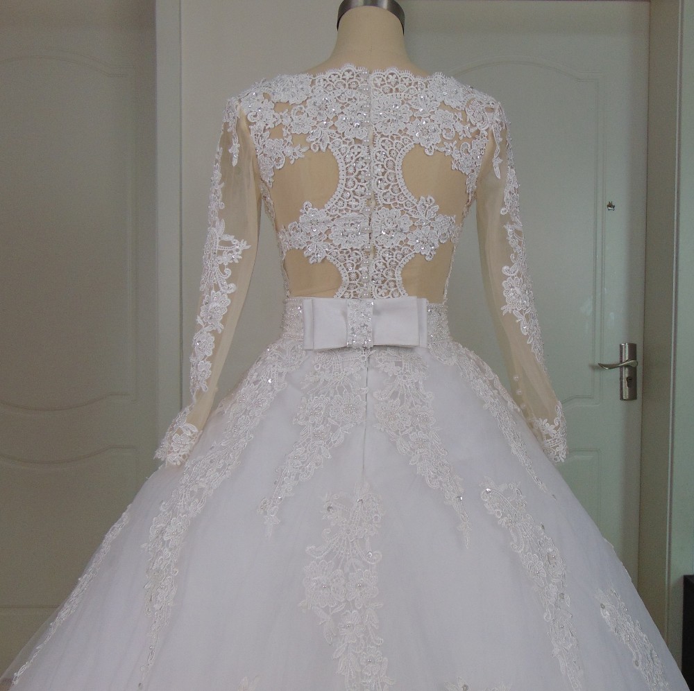 Vintage Sheer Back Long Sleeves Wedding Dress Pearls Lace Appliques Ball Gown Bridal Gowns Vestido de noiva Casamento