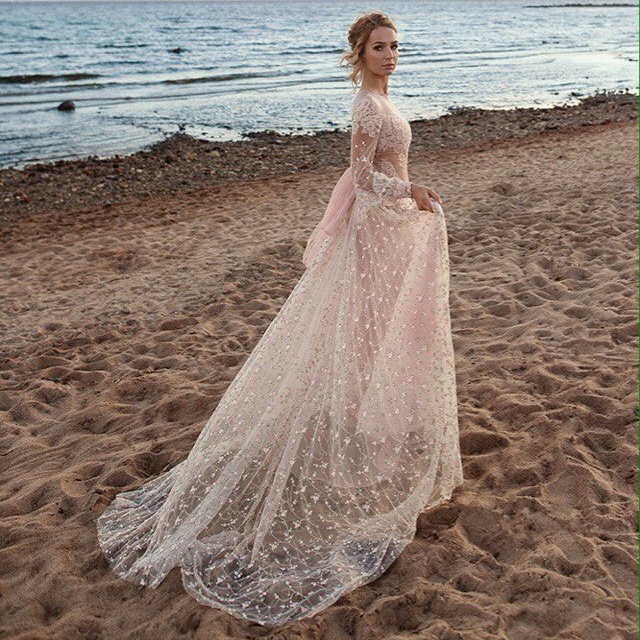 Beaded See Through Prom Dress Sheer Jewel Long Sleeve Lace Applique Evening Dress Amazing Sexy Lace Sweep Train Formal Dresses Evening Gown