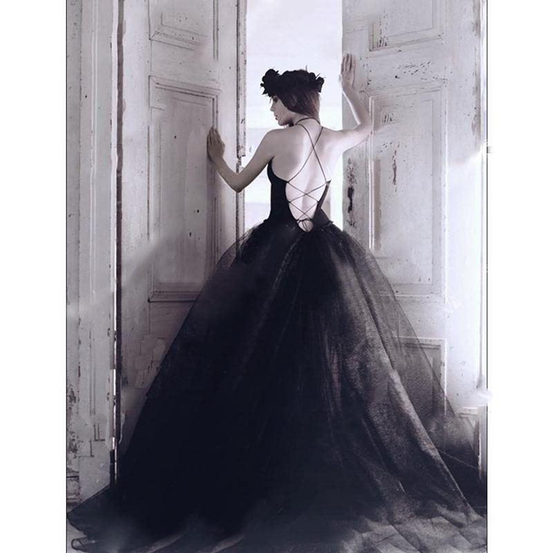 Vintage 2017 Black Satin And Tulle A-line Wedding Dresses Gothic Sexy Criss Cross Back Long Bridal Gowns Custom Made China EN10310