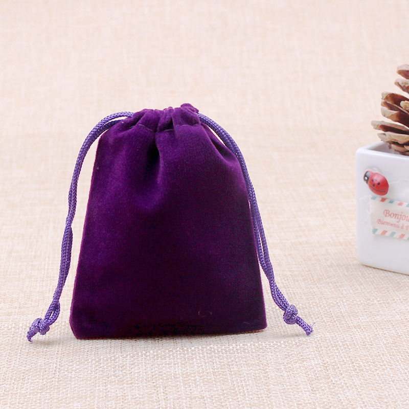 100pcs Velvet Jewelry bags wholesale rectangle 7*9cm Purple velvet drawstring display packaging storage pouches can print logo cost extra
100pcs Velvet Jewelry bags wholesale rectangle 7*9cm Purple velvet drawstring display packaging storage pouches can print logo cost extra