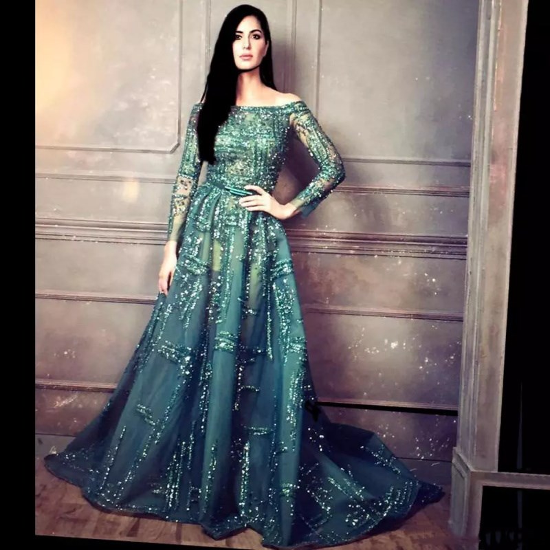 Dark Green Sequins Beaded Prom Dresses 2018 Sheer Long Sleeves Evening Gowns Saudi Arabia Sweep Train Dubai Formal Party Dress Women Vestido
