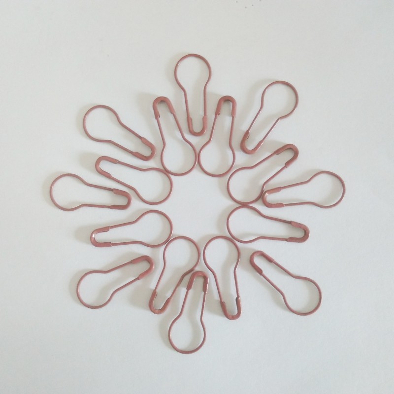 7/8 inch coffee color pear shaped safety pin good for hang tags, jewelry making 1000 pcs per pack
7/8 inch coffee color pear shaped safety pin good for hang tags, jewelry making 1000 pcs per pack