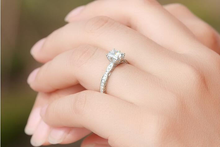 Victoria Princess Cut 1CT Luxury Jewelry 925 Sterling Silver White Topaz Simulated Diamond Wedding Custom Rings For Women Gift Size 4-11