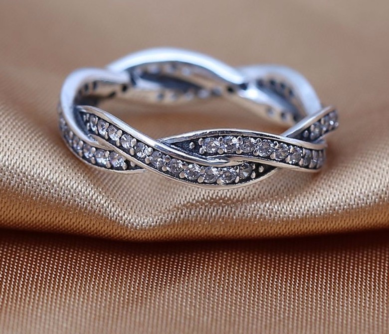 Authentic 925 Sterling Silver Ring ring Princess Tiara Royal Crown With Crystal Rings Compatible With Pandora DIY Jewelry woman
Authentic 925 Sterling Silver Ring ring Princess Tiara Royal Crown With Crystal Rings Compatible With Pandora DIY Jewelry woman