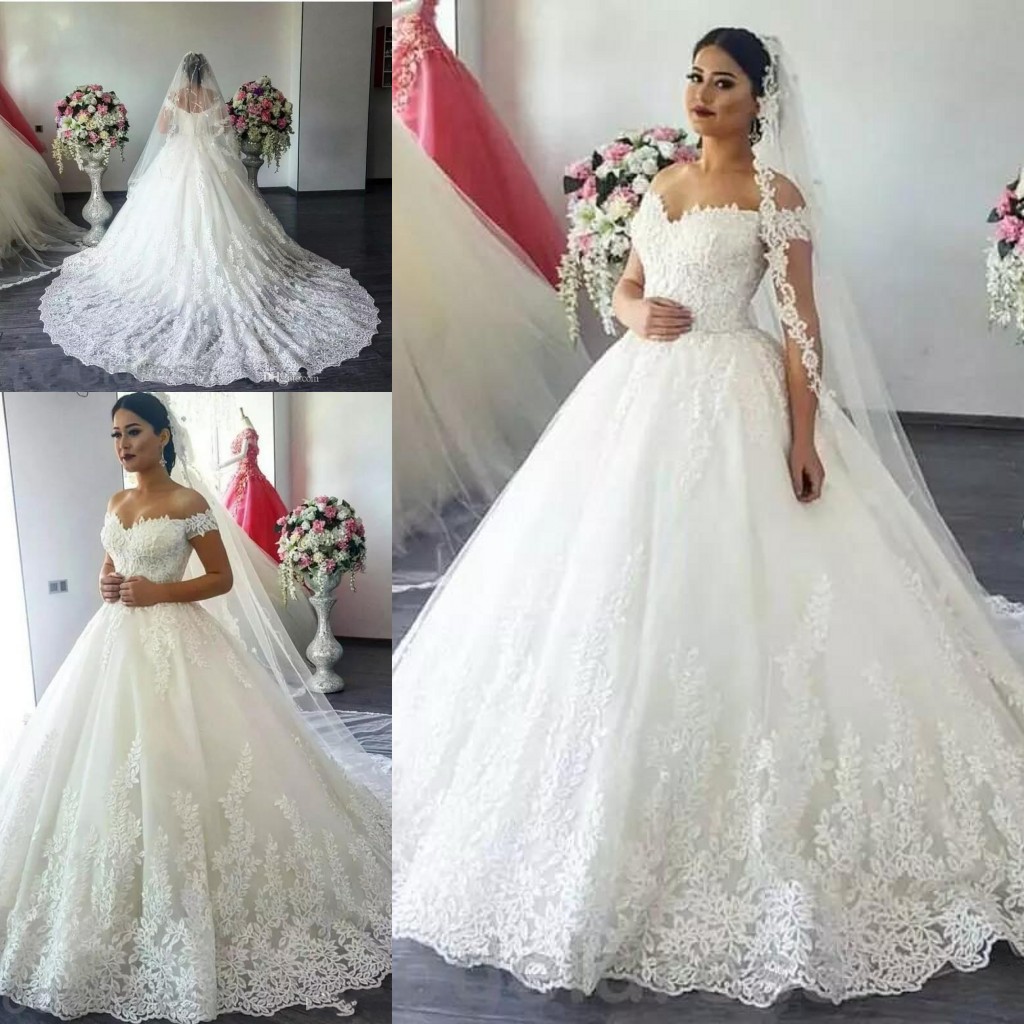 2017 Arabic Vestidos A Line Wedding Dresses Off Shoulder Cap Sleeves Lace Appliques Wedding Gowns Court Train Plus Size Formal Bridal Dress, Ivory
2017 Arabic Vestidos A Line Wedding Dresses Off Shoulder Cap Sleeves Lace Appliques Wedding Gowns Court Train Plus Size Formal Bridal Dress, Ivory