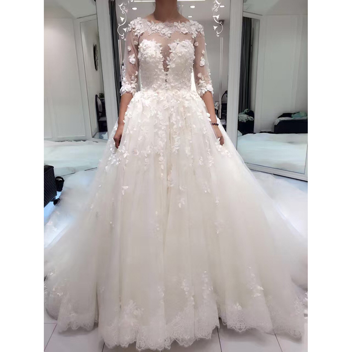 Vintage Wedding Dresses Bridal Gowns Berta Lace Beaded Sheer Neck 3 4 Sleeve 3D Floral Applique Flowers Chapel Train Wedding Gown