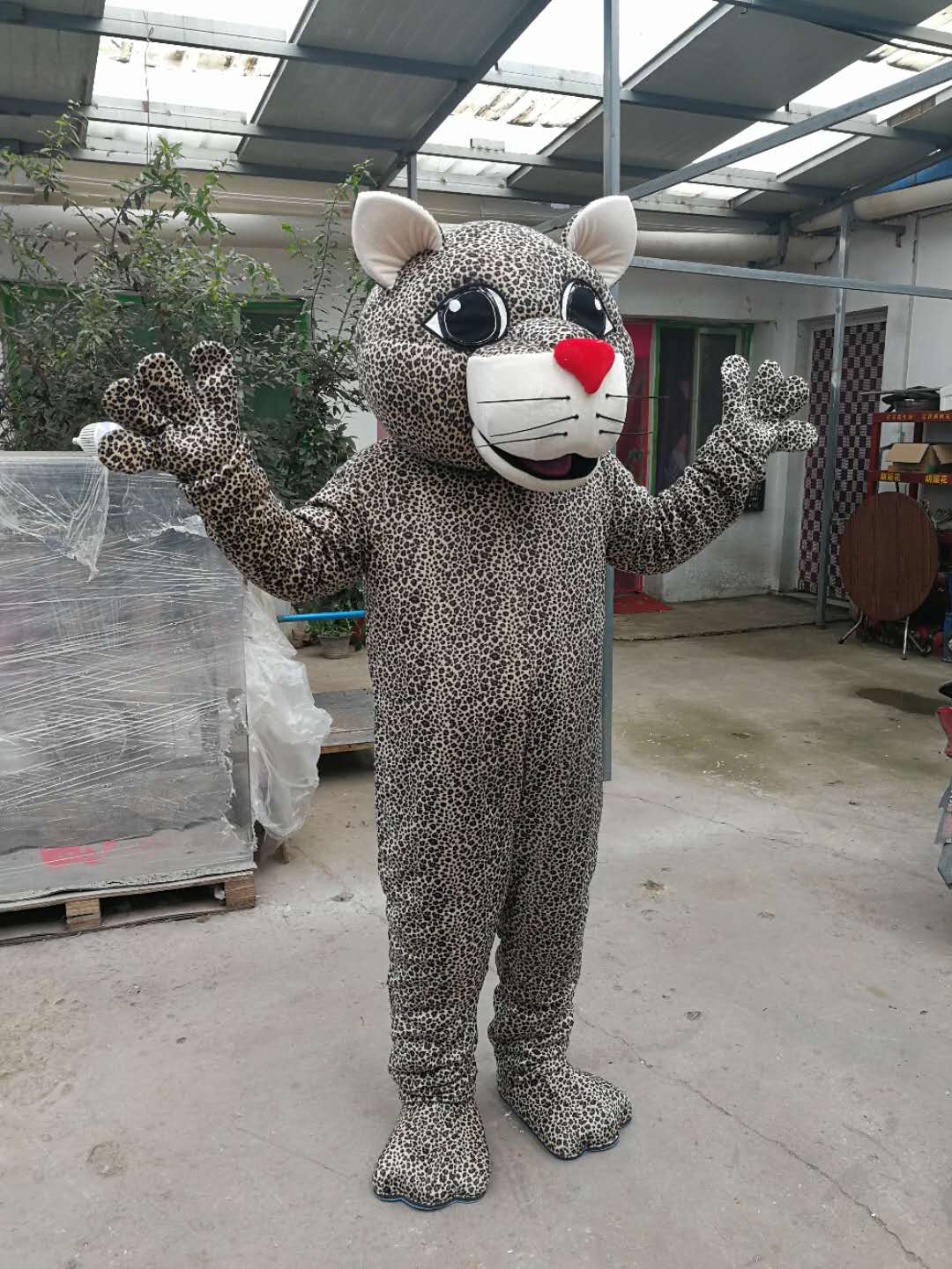 leopard mascot costume Adult Size free shipping, Brown 
leopard mascot costume Adult Size free shipping, Brown