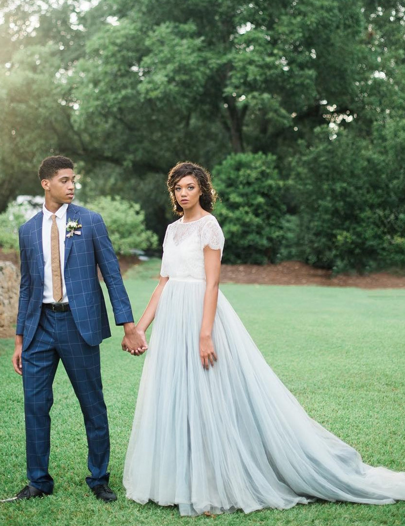 Short Lace Sleeve Two Pieces Wedding Dresses Gray Tulle A-Line Vintage Wedding Gowns Sheer V Back with Jacket Boho Bridal Dresses, Ivory
Short Lace Sleeve Two Pieces Wedding Dresses Gray Tulle A-Line Vintage Wedding Gowns Sheer V Back with Jacket Boho Bridal Dresses, Ivory