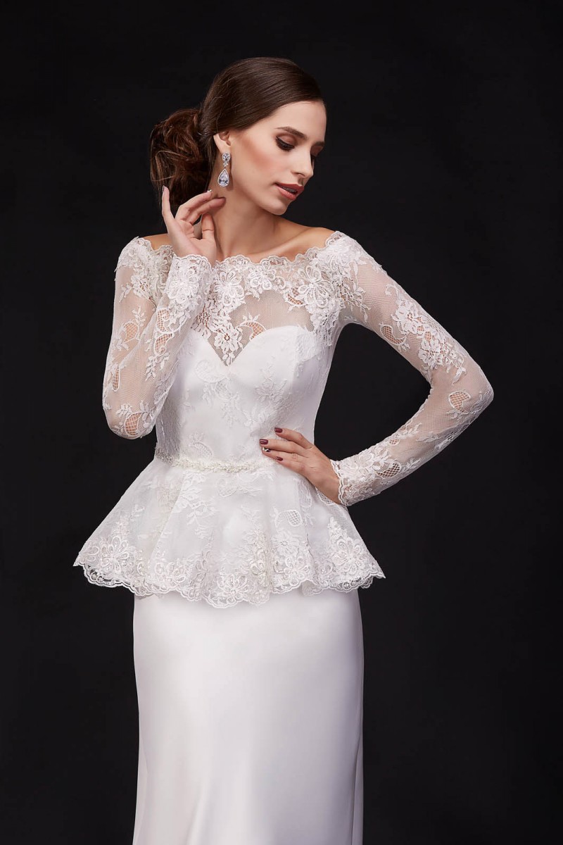 Off The Shoulder Iullsion Bridal Wraps & Jackets Lace Appliques Long Sleeves Jacket Coats With Sash Tulle Bridal Accessories