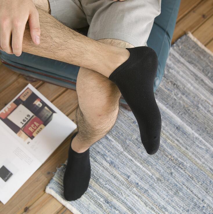 High quality Summer shallow mouth Men's Socks invisible cotton sports solid color bean sock NW037