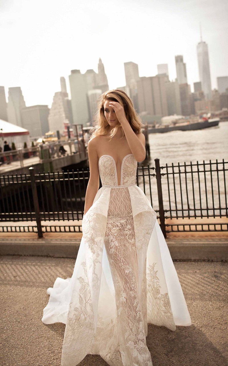 Berta Sweetheart Neckline Mermaid Wedding Dress Appliques Sash Bridal Gowns Sweep Train Backless Robe de mariée