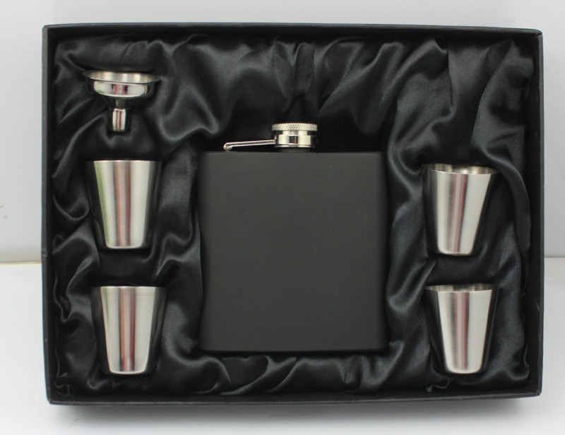 Matt black 6 oz hip flask gift set with 4 cups and one funnel
Matt black 6 oz hip flask gift set with 4 cups and one funnel