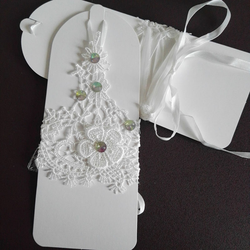 Latest Bridal Gloves Short Lace with Beads New Arrival Free Shipping Wedding Accessories Bridal Gloves Cheap Ivory