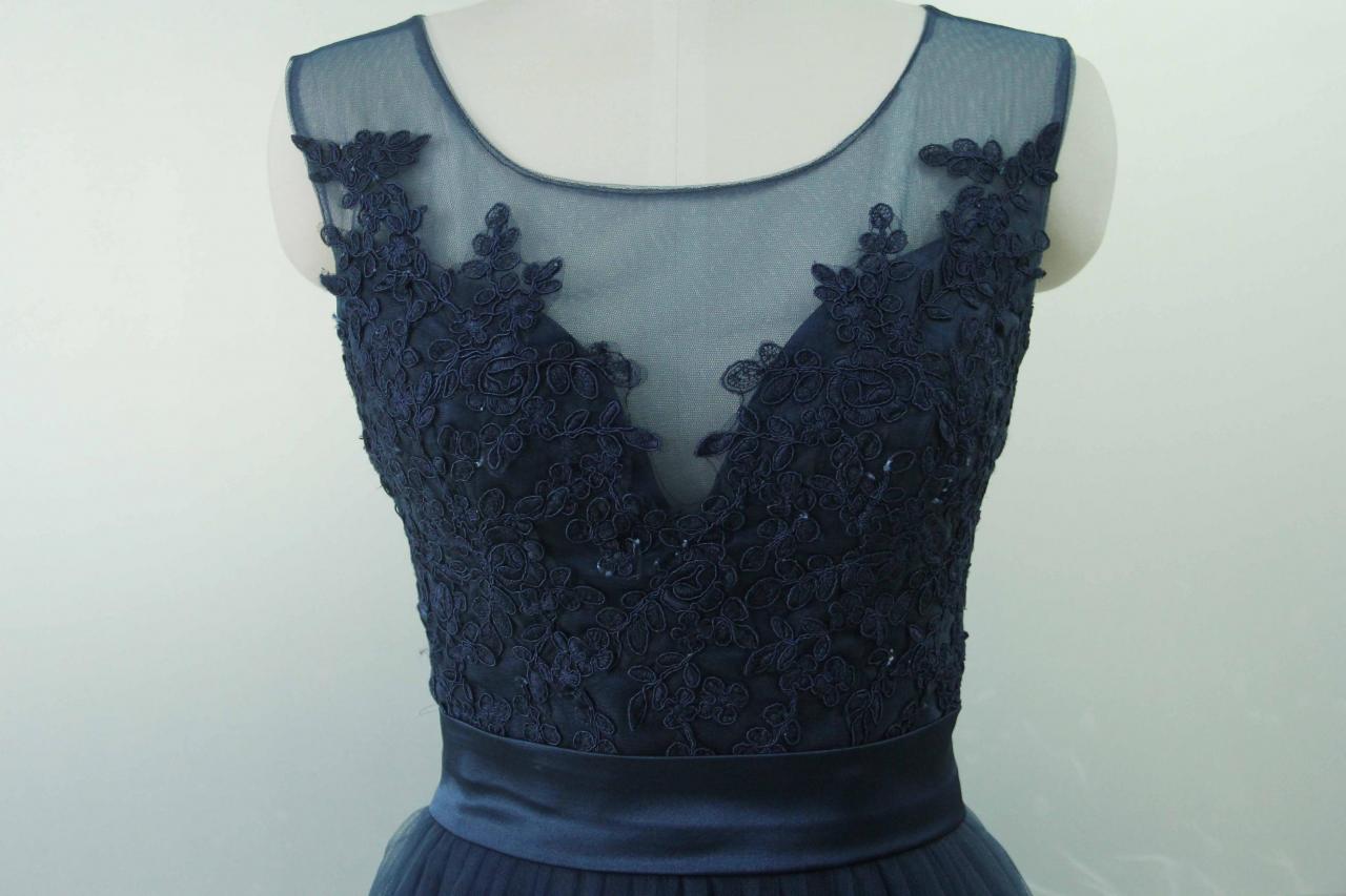 Sheer Neck Lace Applique Evening Gowns Cheap Tulle Navy Blue Lace Prom Party Dress For Weddings Guest A-line Sexy Long Real Photo Dresses
