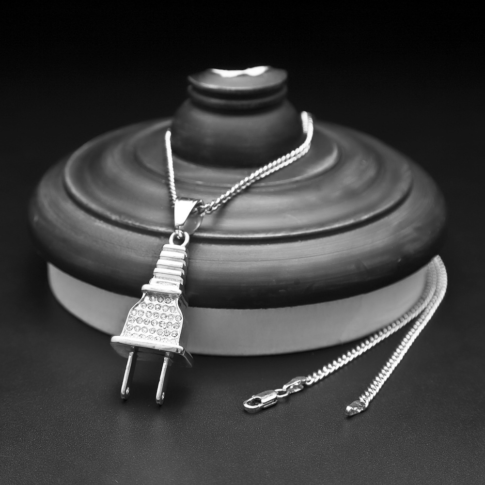 Vintage Gold Plated Plug Pendant Necklace Gold Plated Chain Long Necklaces For Men Women Hip Hop Pendants Jewelry Aesthetic Colar Miami Rapper Bijoux