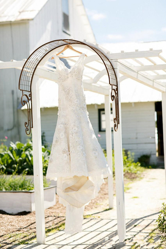 2020 Country Bohemian Bridal Dresses Rustic Cowgirl V-Neck Boho Dress A Line Lace Wedding Gowns Applique Custom Made Discount 0510