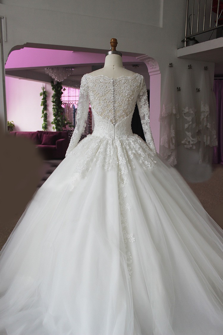 White Ivory Plus Size Wedding Dress Illusion Long Sleeve Sheer Neck Beaded Lace Applique Muslim Vestido De Noiva Ball Gown Real Photo