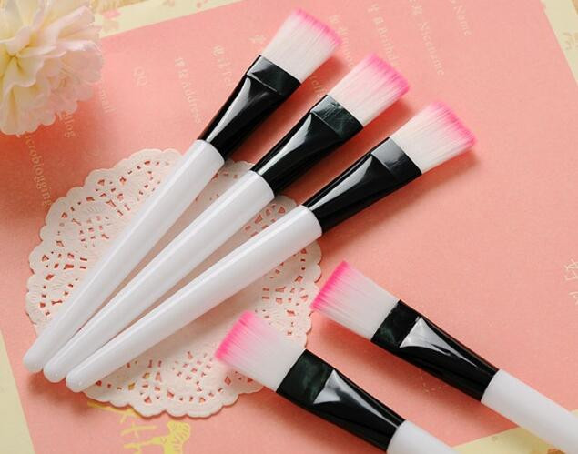Facial Face Eye Mask Brush Make up Cosmetic Beauty Brush makeup Tool XB1
