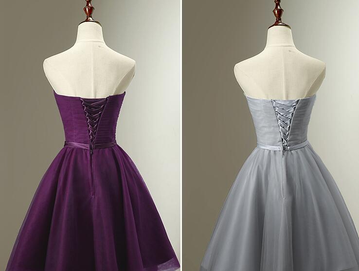 Purple Bridesmaid Dresses Knee-Length Strapless Lace-up Back Light Gray Pleats Tulle Wedding Party Dress Cheap Summer Style