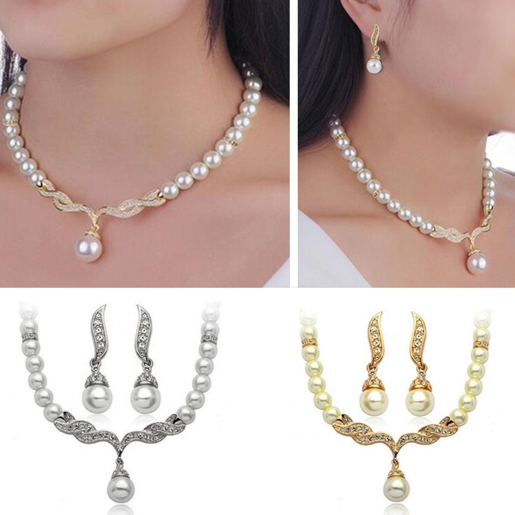 Bride Jewelry Set Wedding Crystal Rhinestone Pearl Pendant Necklace Stud Earrings Set Women Bridesmaid Party Jewelry, Silver
Bride Jewelry Set Wedding Crystal Rhinestone Pearl Pendant Necklace Stud Earrings Set Women Bridesmaid Party Jewelry, Silver