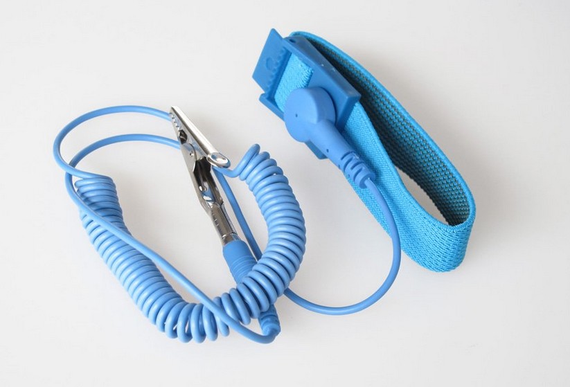 Hot Sale Brand Anti Static Wrist Strap Discharge Band Grounding Prevent Static Shock
Hot Sale Brand Anti Static Wrist Strap Discharge Band Grounding Prevent Static Shock