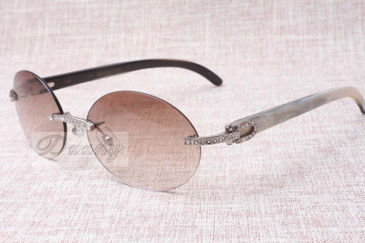 Luxury round fashion retro comfortable diamond sunglasses T8100903 natural mixed angle sunglasses the best quality glasses Size: 58-18-140mm
Luxury round fashion retro comfortable diamond sunglasses T8100903 natural mixed angle sunglasses the best quality glasses Size: 58-18-140mm