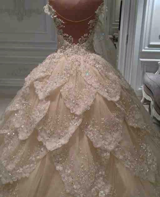Luxurious Beaded Layered-Petals Wedding Dress Sparkle Sequins Off Shoulder Floral-Applique Bridal Dress 2017 Gorgeous Stunning Wedding Gowns