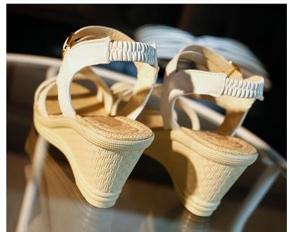 2017 the Summer shoes woman Platform Sandals Women Soft Leather Casual Open Toe Gladiator wedges Women Shoes xy187