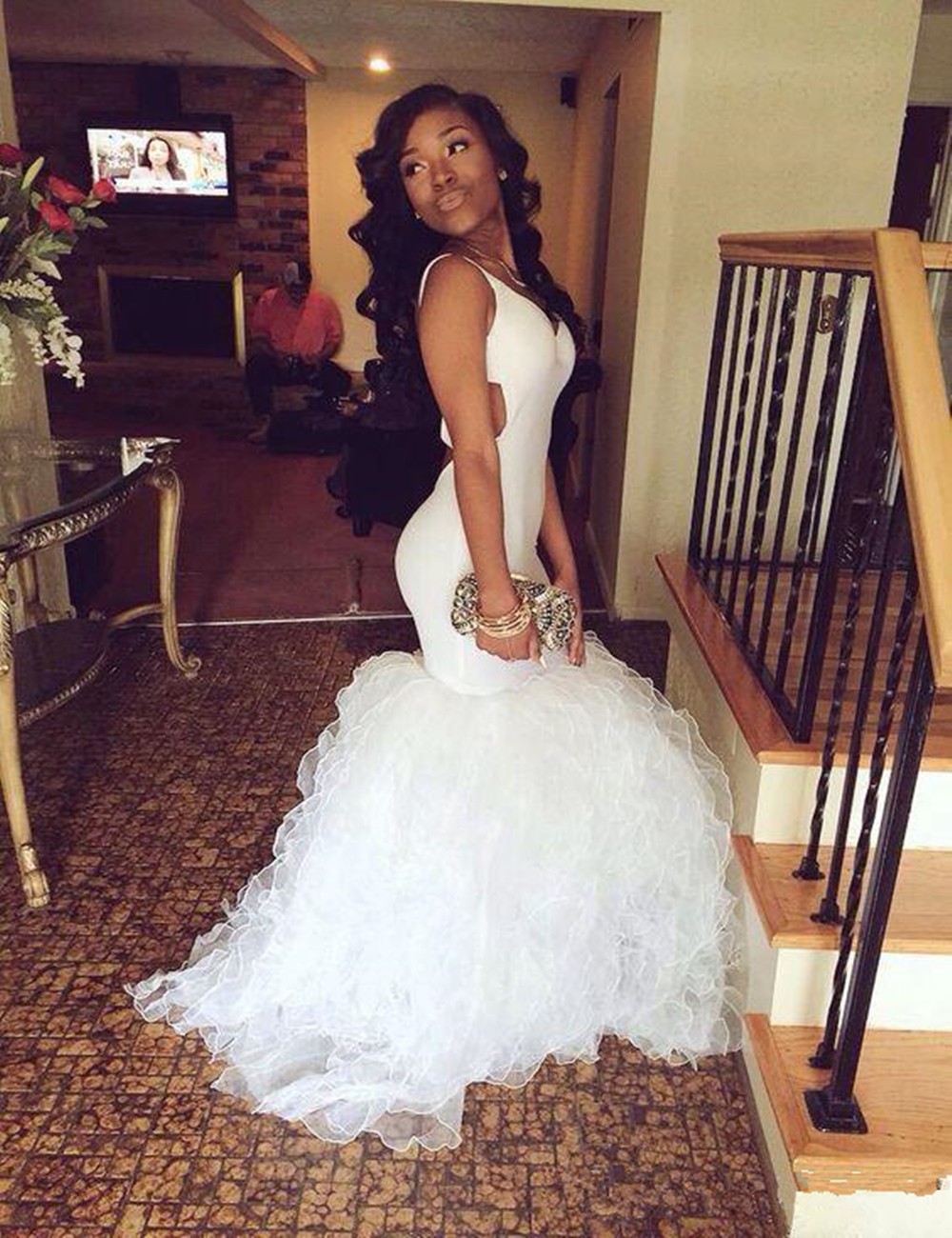 2022 Spring Summer Sexy African Prom Dresses V-neck Ruffles Organza Mermaid Evening Party Dresses Long Black Girl Backless Formal Dress