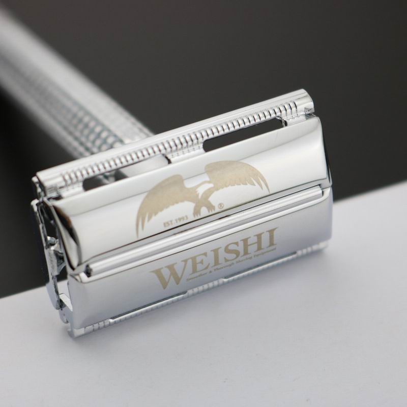 WEISHI Butterfly Safety Razor adjustable stainless steel razor Long handle 9306-FL Simple packing 8 PCS/LOT NEW
WEISHI Butterfly Safety Razor adjustable stainless steel razor Long handle 9306-FL Simple packing 8 PCS/LOT NEW