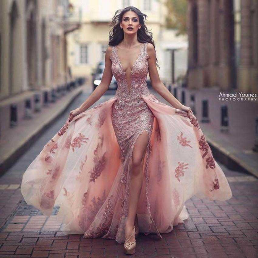 Latest 2017 Blush Pink Sheer Deep V Neck Side Split Mermaid Wedding Dresses With Detachable Tulle Lace Applique Train Bridal Gown EN5191