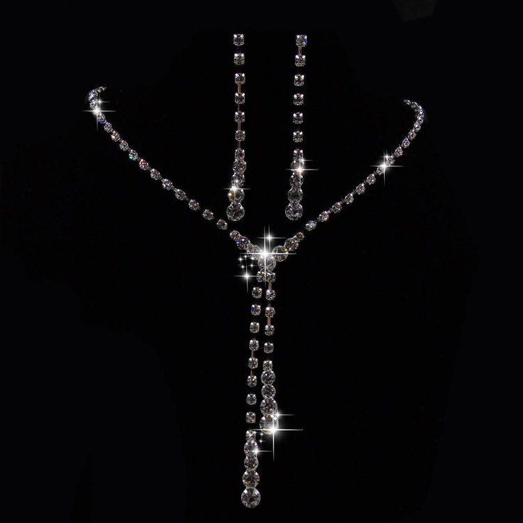 Simple Design Crystal Bridal Earrings Necklace Set Women Bride Wedding jewelry Set Cheap shinning Rhinestone Necklace Earring for Party, White
Simple Design Crystal Bridal Earrings Necklace Set Women Bride Wedding jewelry Set Cheap shinning Rhinestone Necklace Earring for Party, White