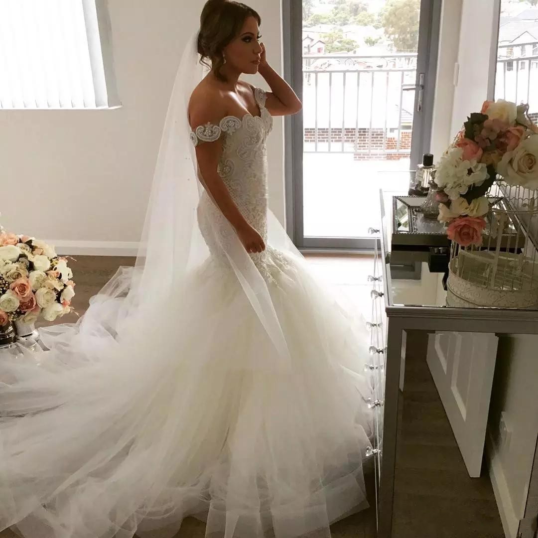 Elegant 2017 African Luxury Mermaid Wedding Dresses Sweetheart Off Shoulder Floor Length Illusion Lace Full Pearls Plus Size Bridal Gowns, Ivory
Elegant 2017 African Luxury Mermaid Wedding Dresses Sweetheart Off Shoulder Floor Length Illusion Lace Full Pearls Plus Size Bridal Gowns, Ivory