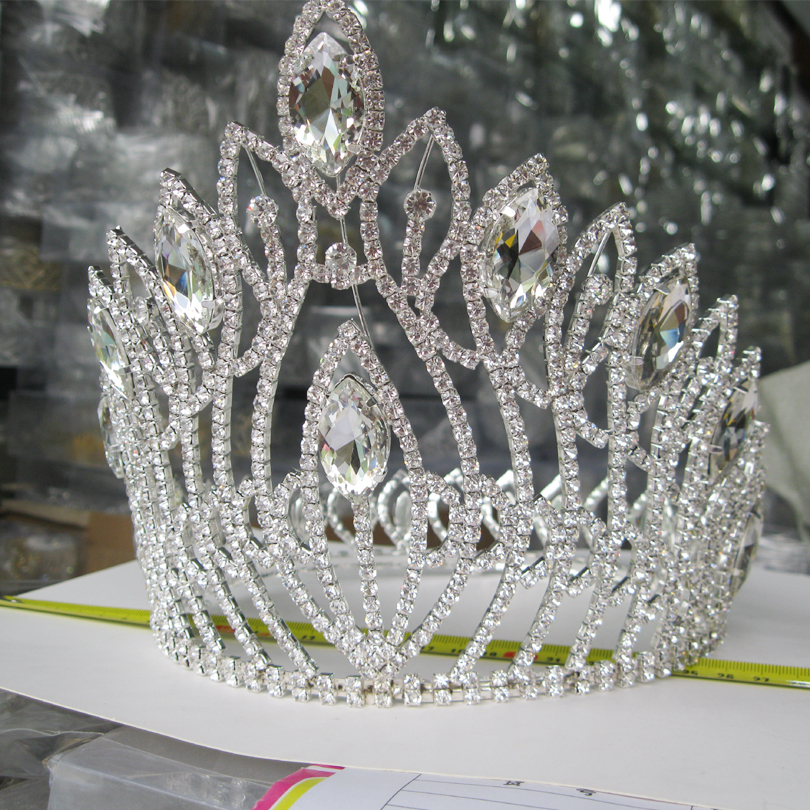 Large Bride Tiara Crown New Luxury Crystal Woman Hair Jewelry Rhinestone Wedding Crown Hairwear Headbands Bridal Hair Accessories Headpieces
Large Bride Tiara Crown New Luxury Crystal Woman Hair Jewelry Rhinestone Wedding Crown Hairwear Headbands Bridal Hair Accessories Headpieces