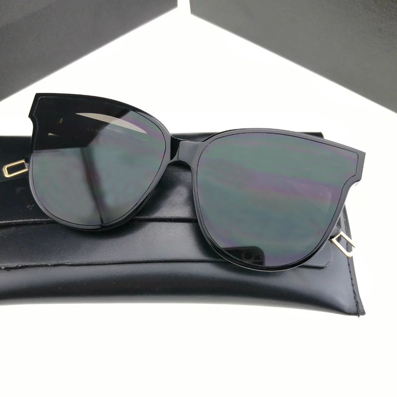 Sunglasses female tide 2017 star blue sea of legend network red round face South Korea personality GM new sunglasses
Sunglasses female tide 2017 star blue sea of legend network red round face South Korea personality GM new sunglasses