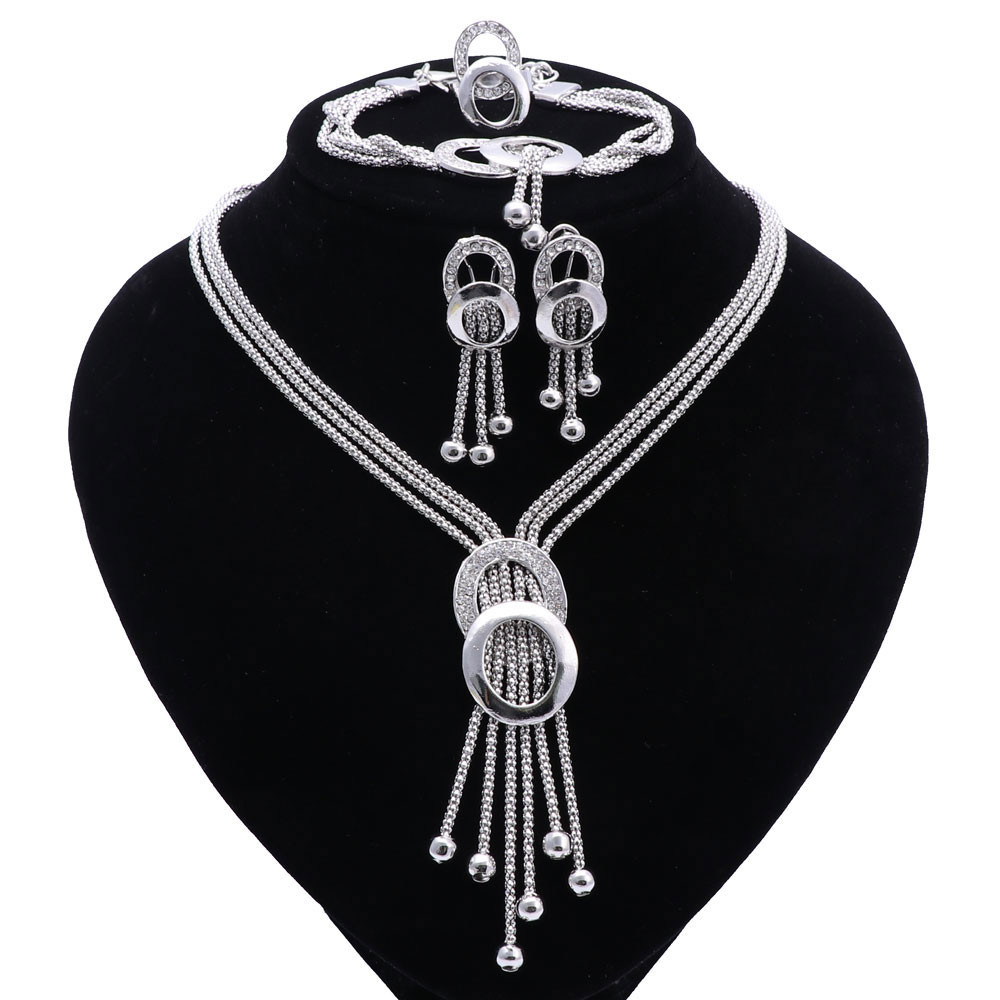 Fashion New Tassel Jewelry Sets Necklace Earrings Bracelet Ring Dubai Gold Plated Crystal African Beads Jewelry Sets