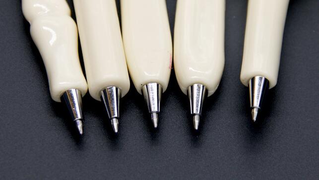 51/lot Creative Ball Point Pen Bone Shape Nurse Doctor Student Teacher Stationery Gift Pen Wholesale Stationery